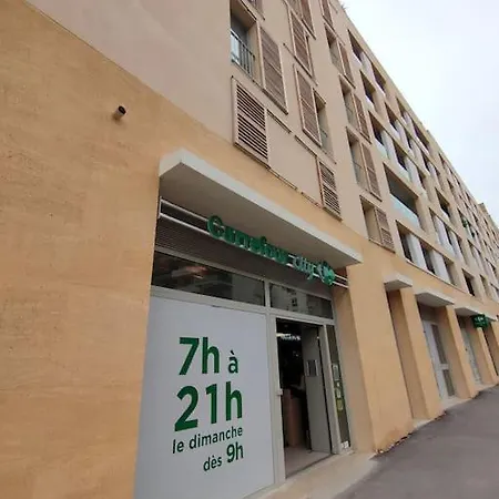 Le Fonction, Meuble 4 Etoiles, Avec Parking Boxe